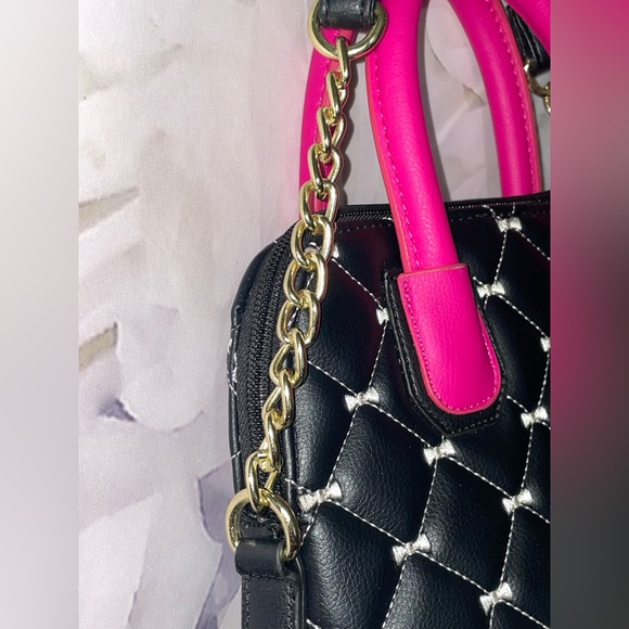 Luv Betsey Johnson Quilted Dome Satchel Triple Handle Crossbody Black White Pink - Picture 6 of 7